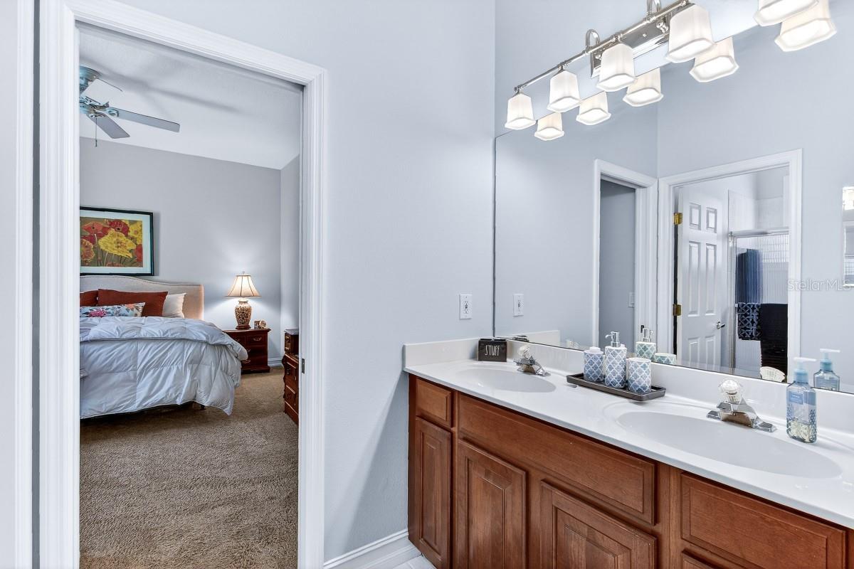 ESTATES AT ALOMA WOODS PH 2 - Residential