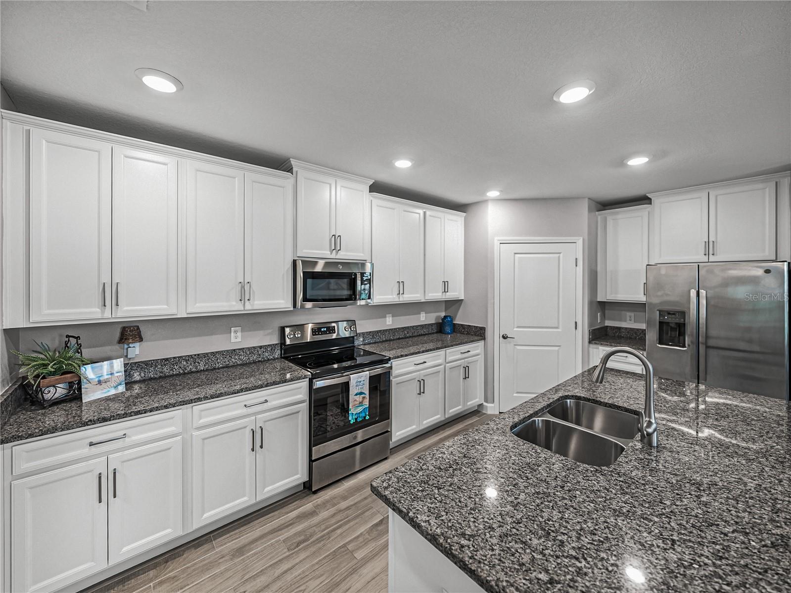 MEDLEY AT SOUTHSHORE BAY - Residential