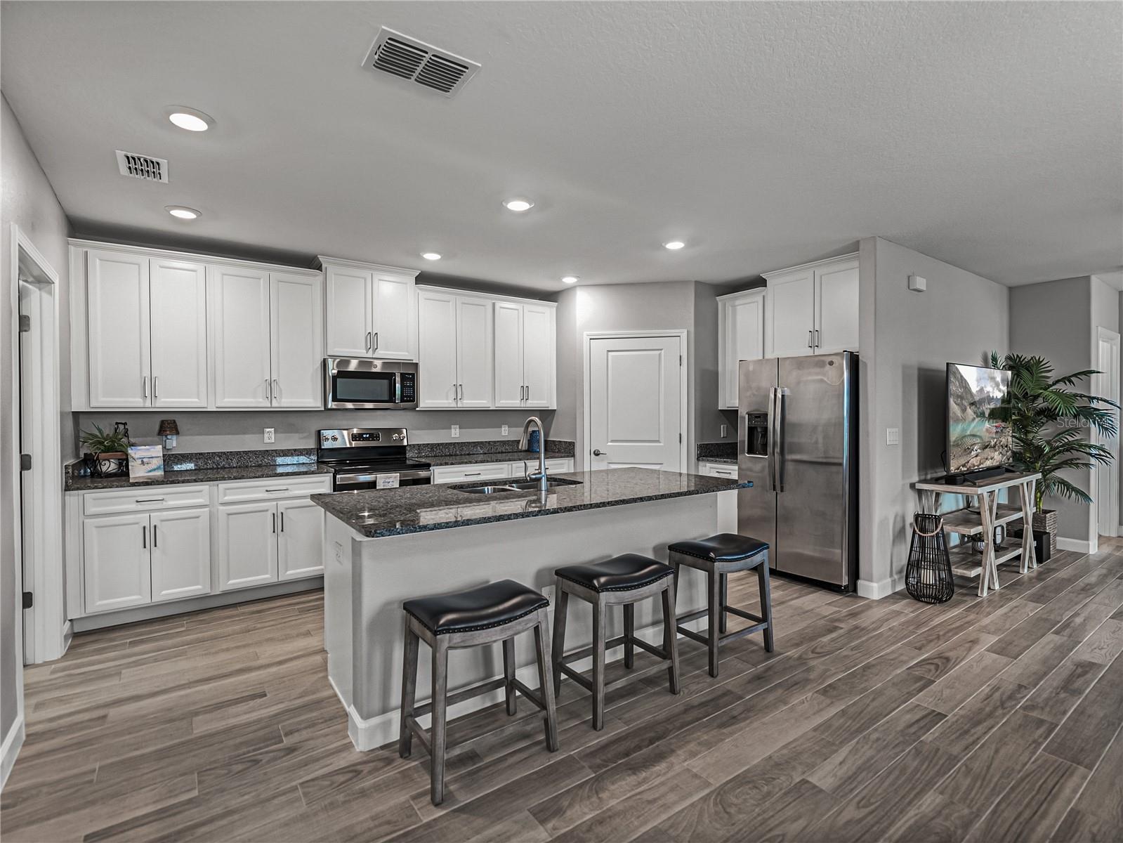 MEDLEY AT SOUTHSHORE BAY - Residential