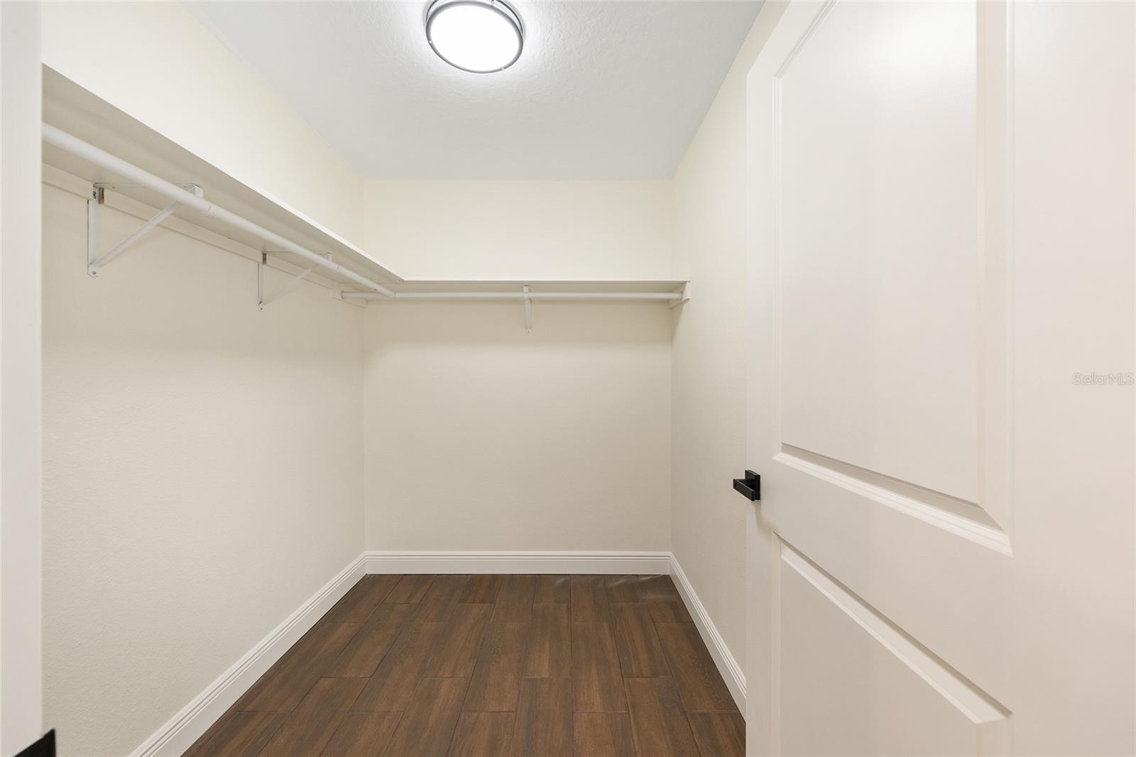 RAINBOW LAKES ESTATES - Residential