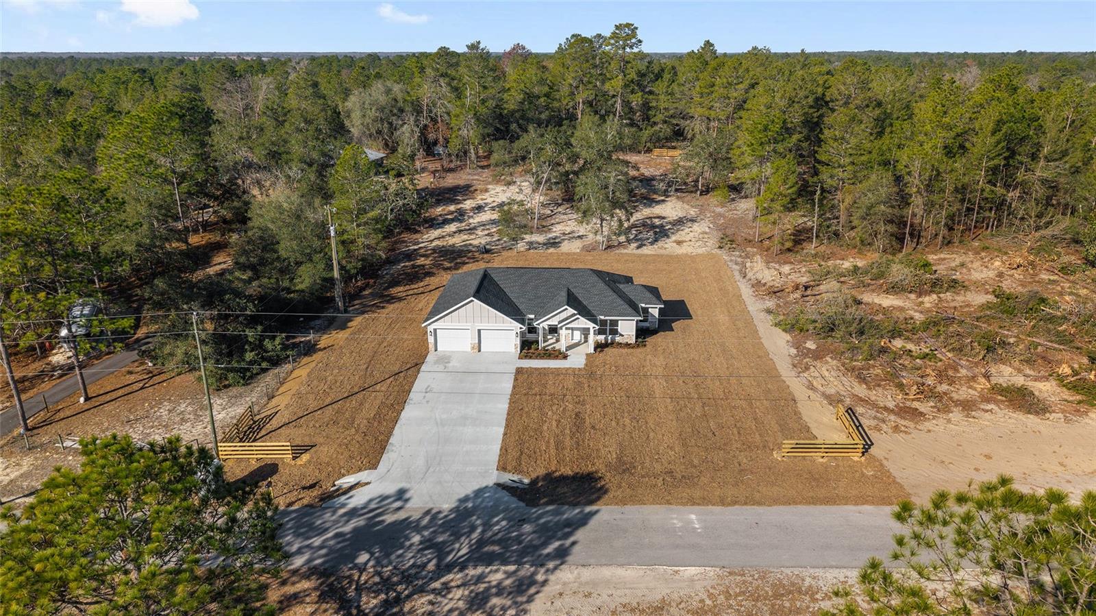 RAINBOW LAKES ESTATES - Residential