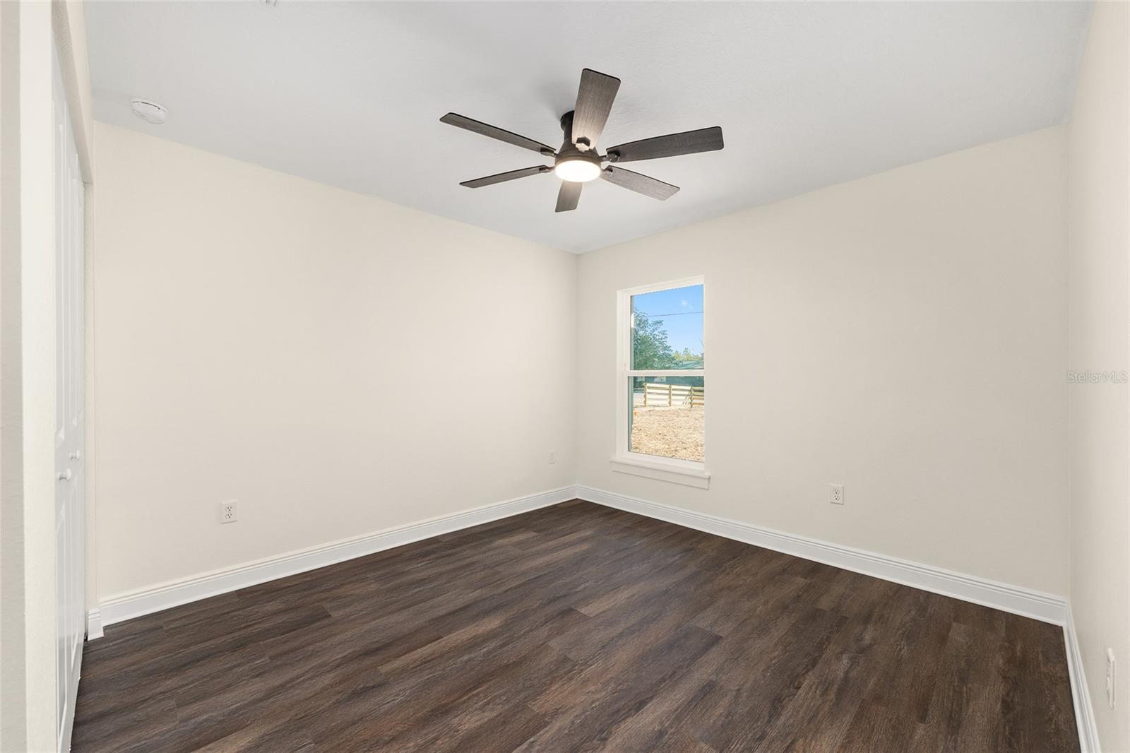 RAINBOW LAKES ESTATES - Residential