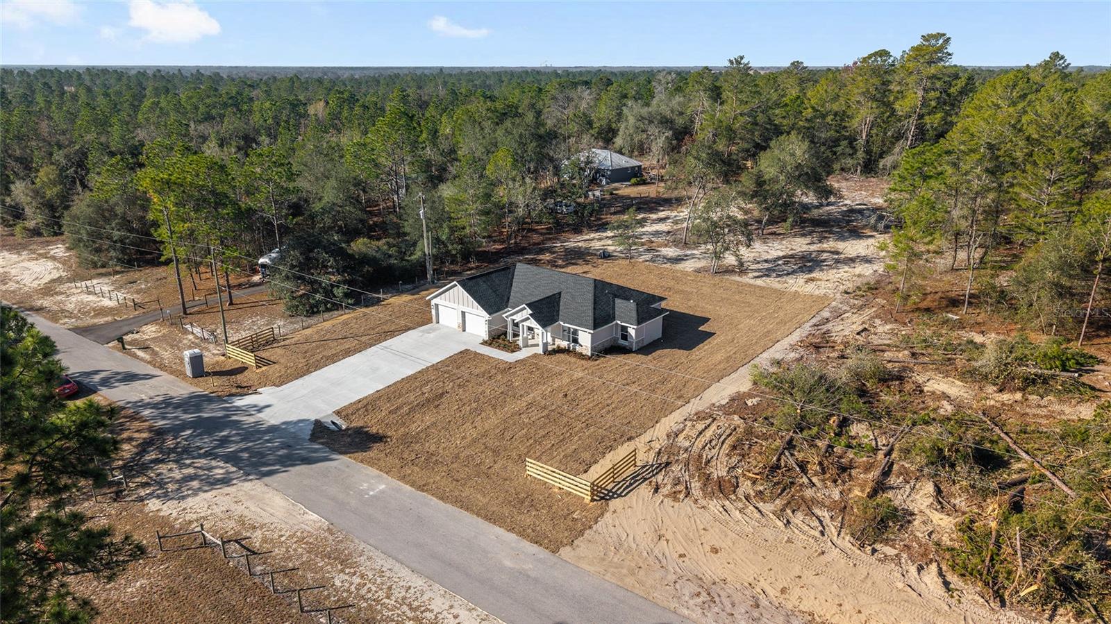 RAINBOW LAKES ESTATES - Residential