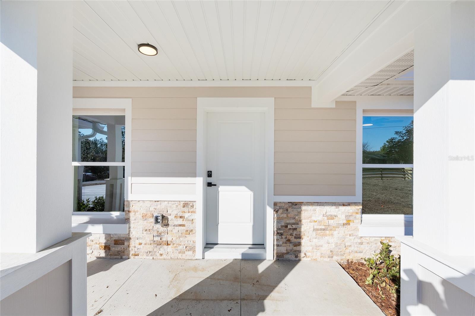 RAINBOW LAKES ESTATES - Residential