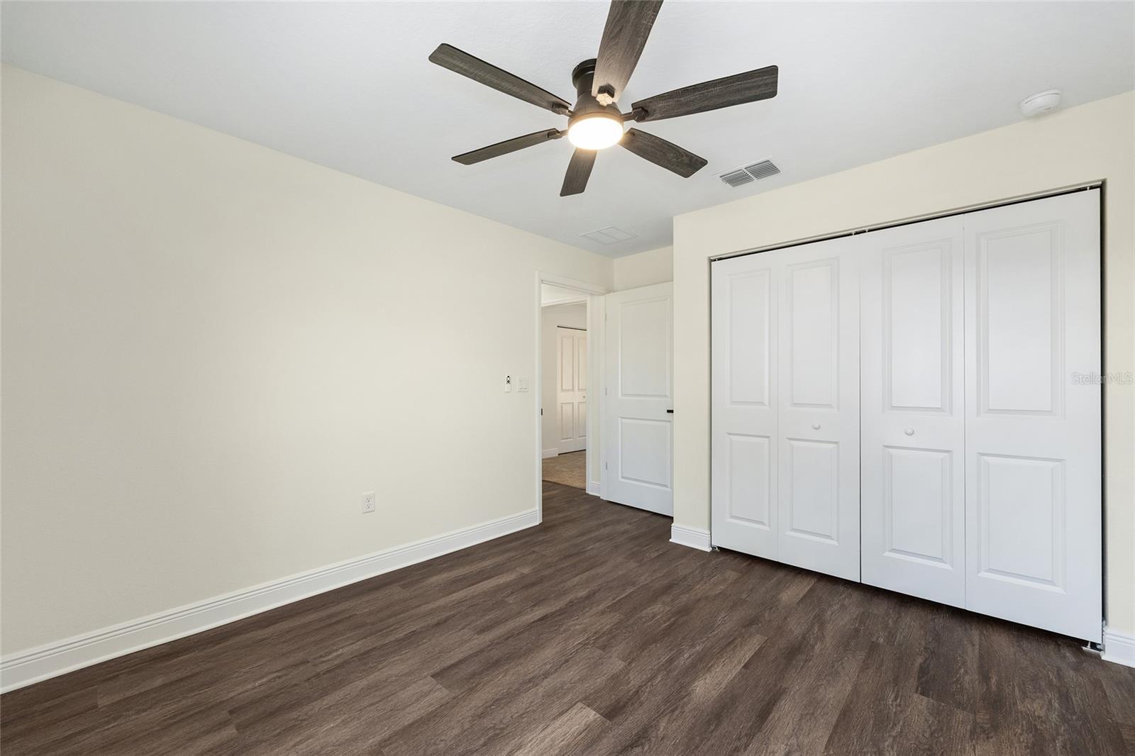 RAINBOW LAKES ESTATES - Residential