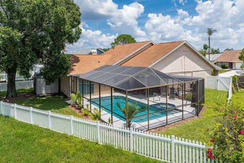 Photo of 8727 Boysenberry Drive, Tampa, FL 33635 (MLS # TB8413035)