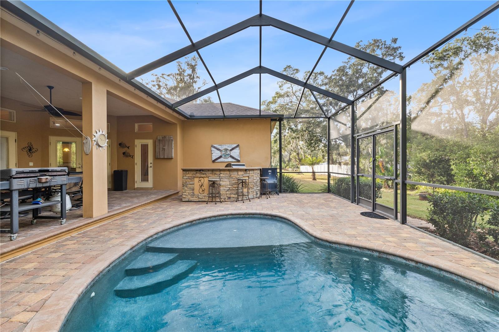 DEER BROOKE - Residential