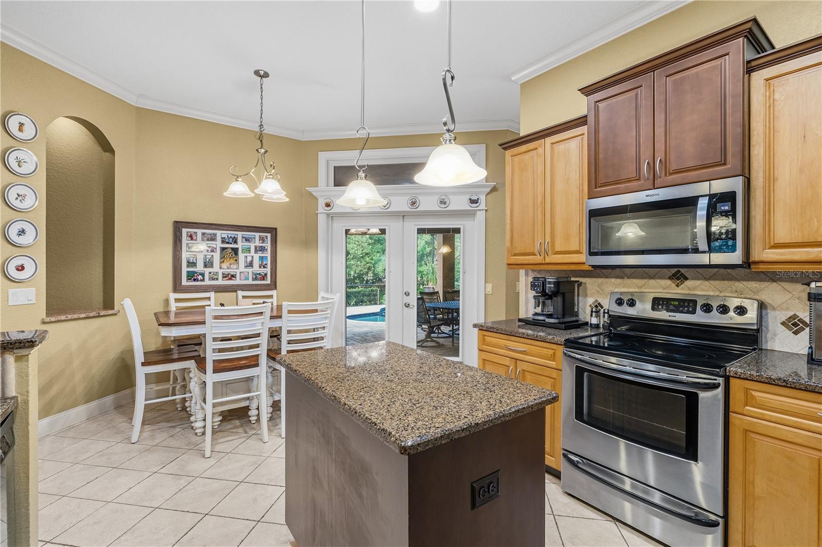 DEER BROOKE - Residential