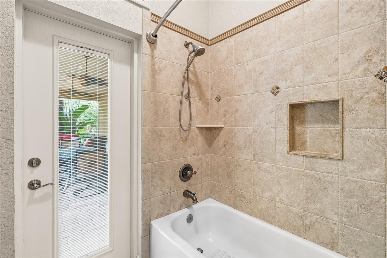 DEER BROOKE - Residential