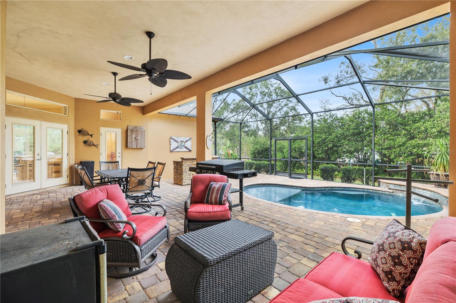 DEER BROOKE - Residential