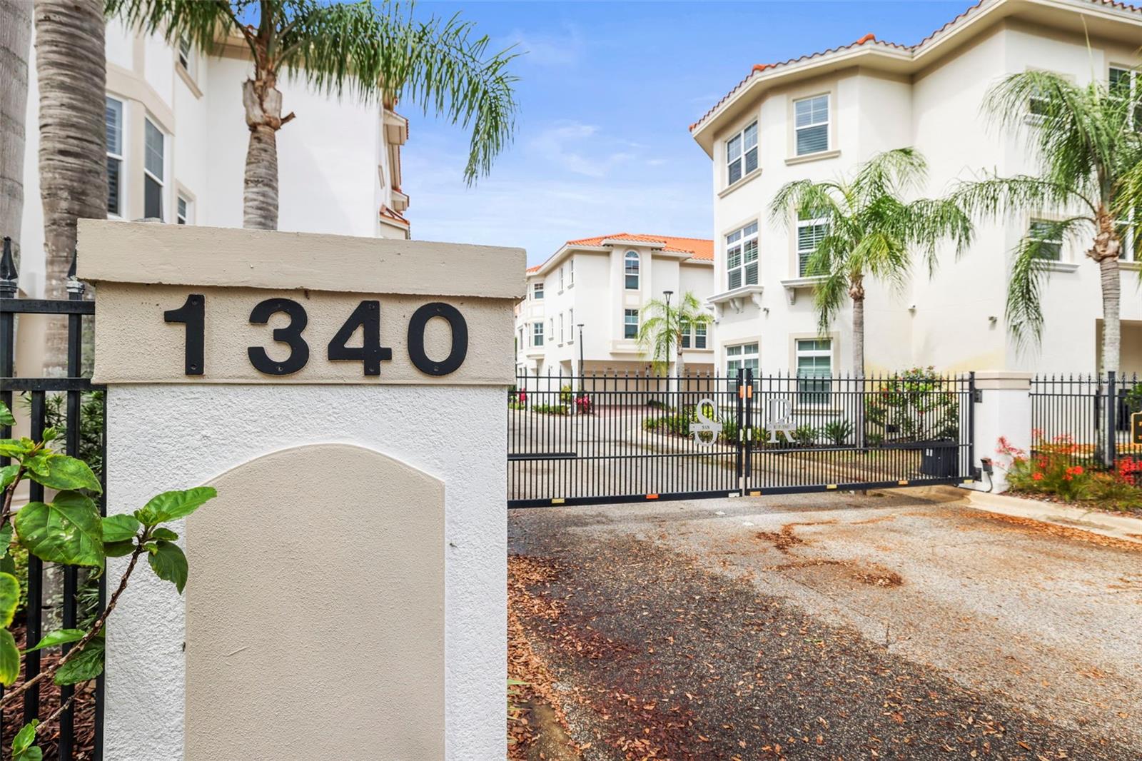 SAN RUFFINO II CONDO - Residential