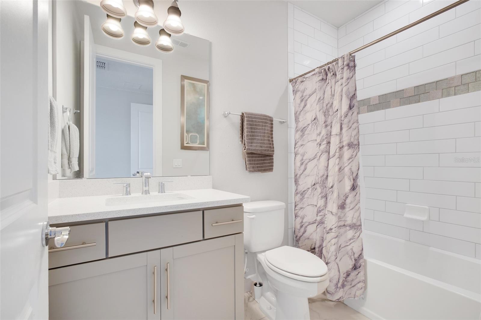 ISLES/LK NONA PH 2 - Residential