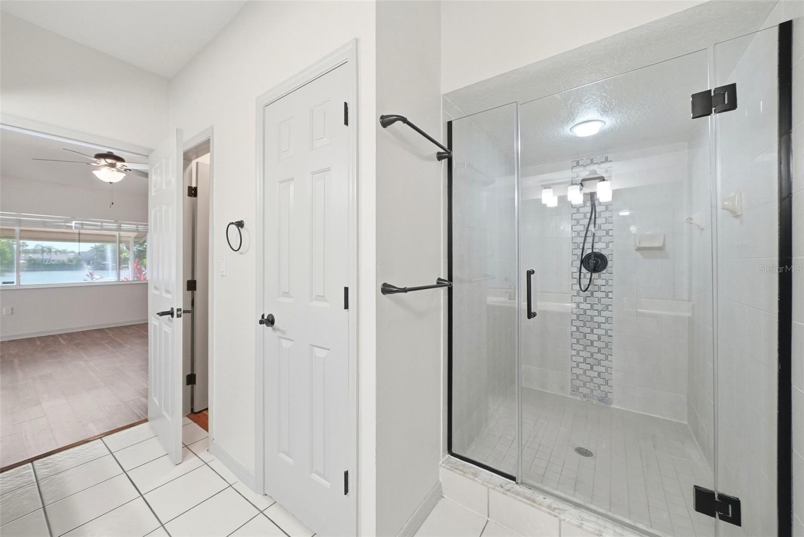 VILLAS AT LAKEPOINT - Residential