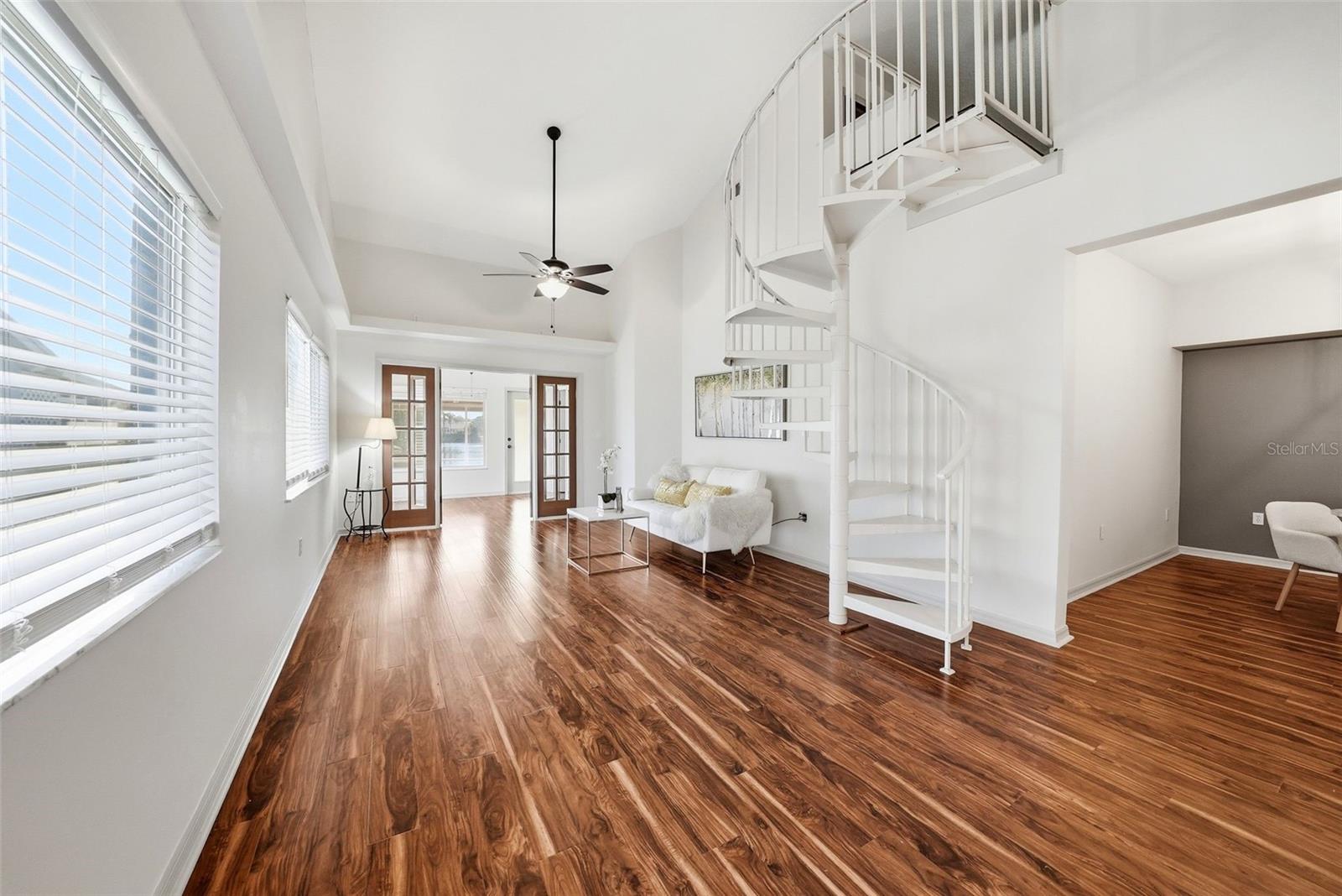 VILLAS AT LAKEPOINT - Residential