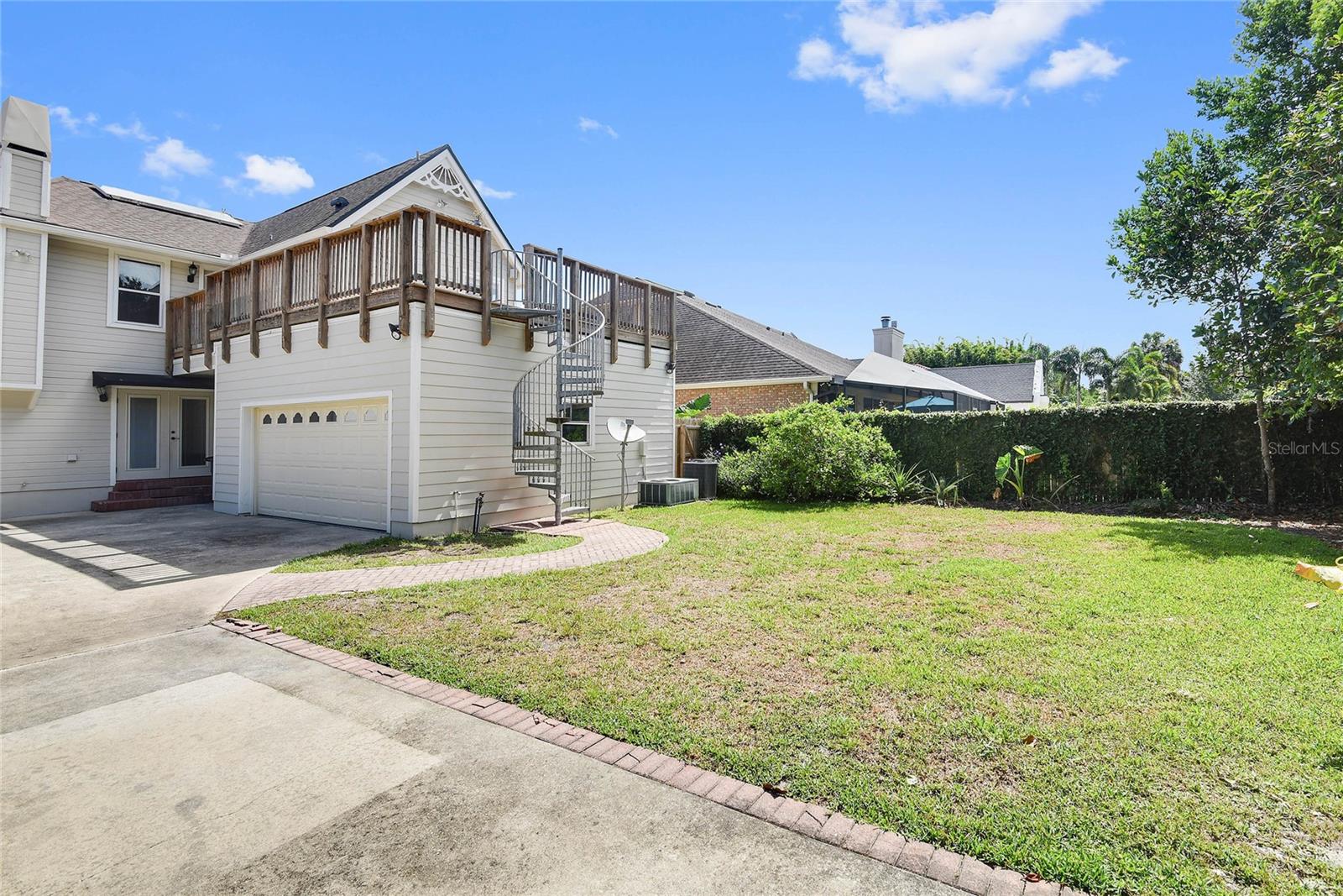 COMSTOCK PARK - Residential Lease