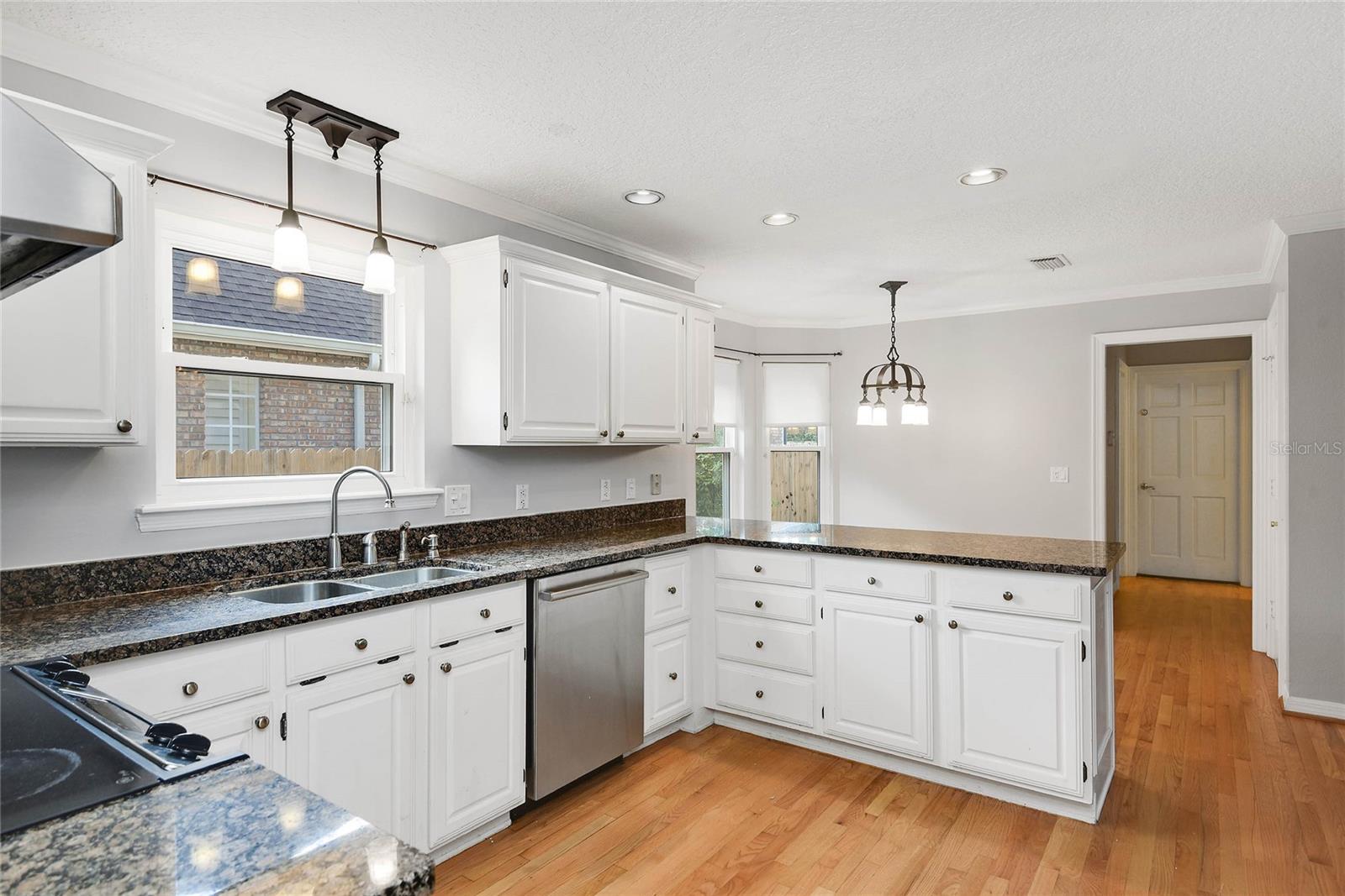 COMSTOCK PARK - Residential Lease