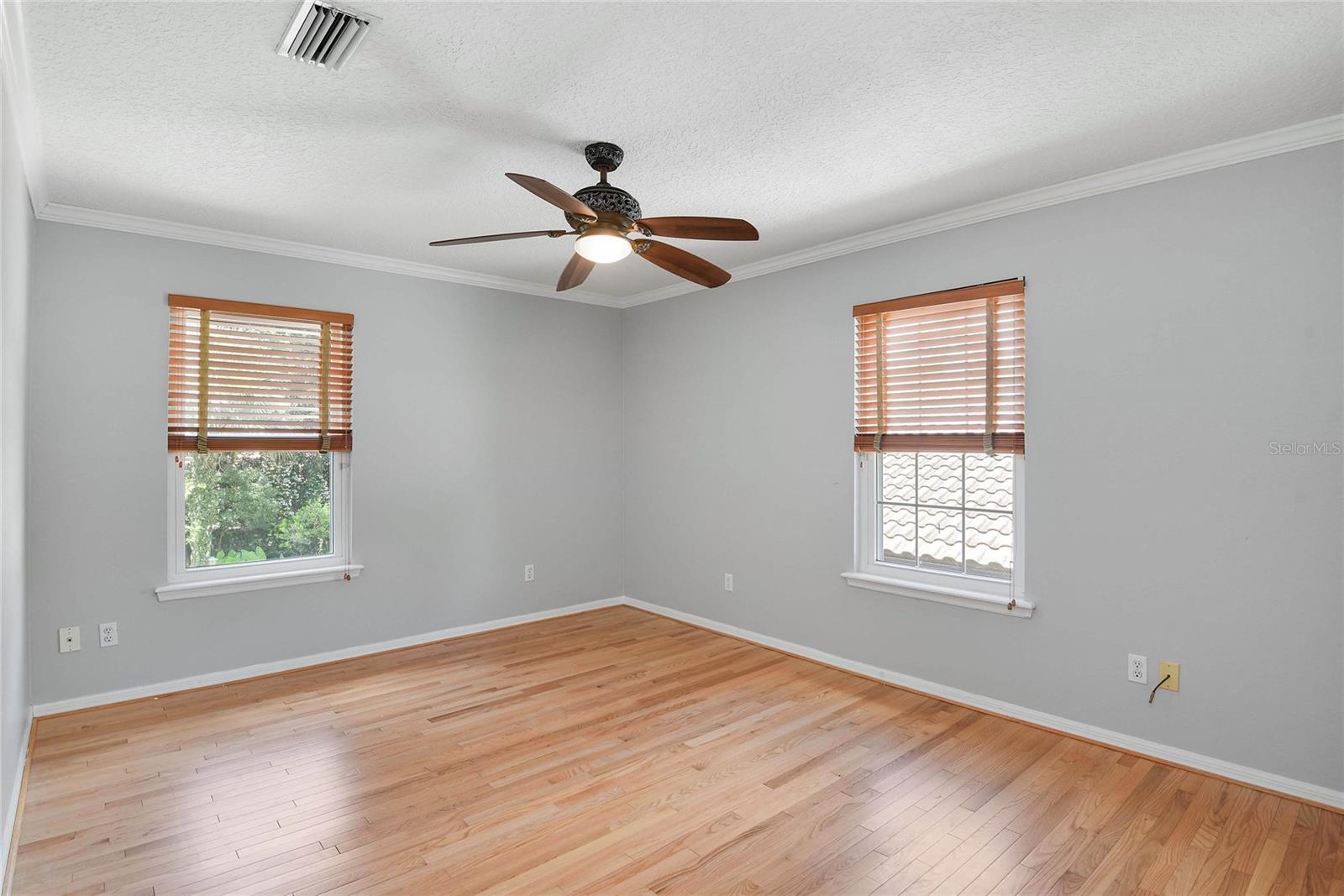 COMSTOCK PARK - Residential Lease