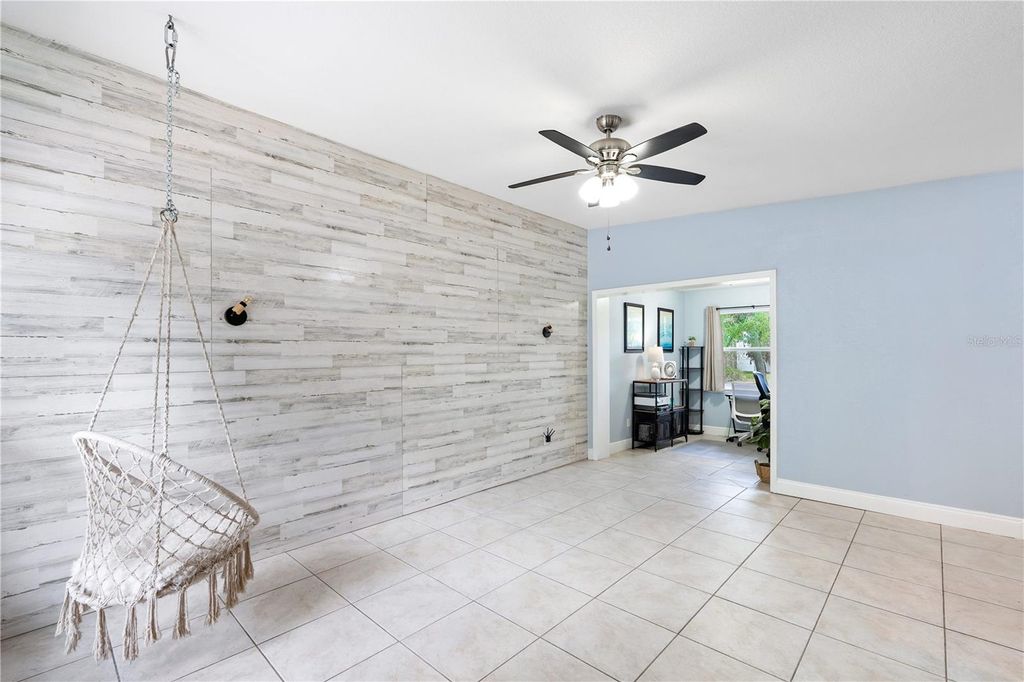 Photo of 5637 Kalmia Drive, Orlando, FL 32807 (MLS # O6409944)