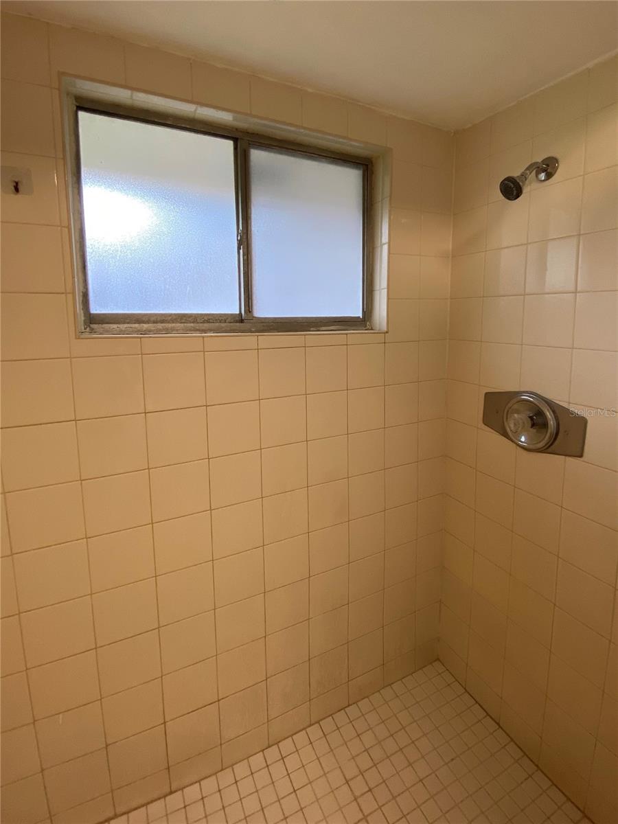 WESTWOOD HEIGHTS 2ND ADD - Residential Lease