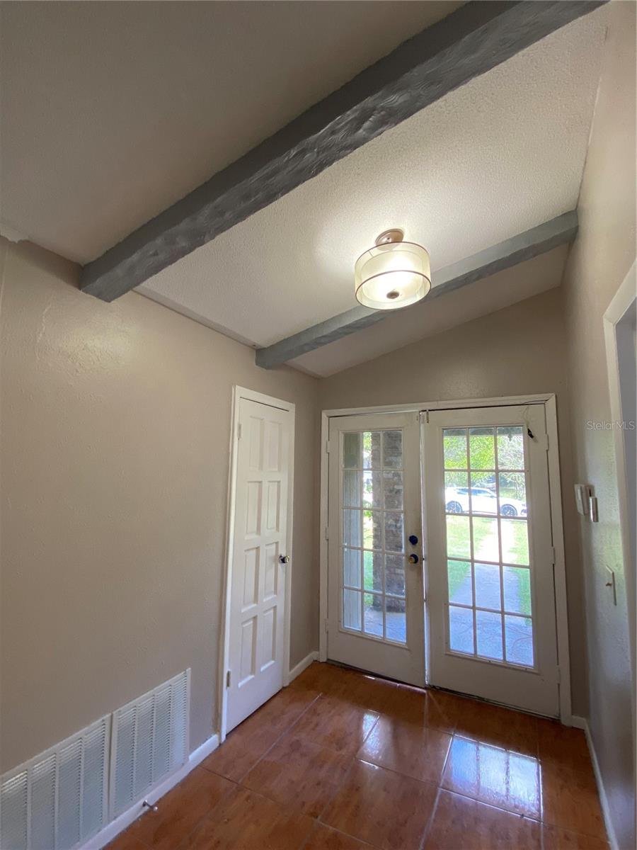 WESTWOOD HEIGHTS 2ND ADD - Residential Lease