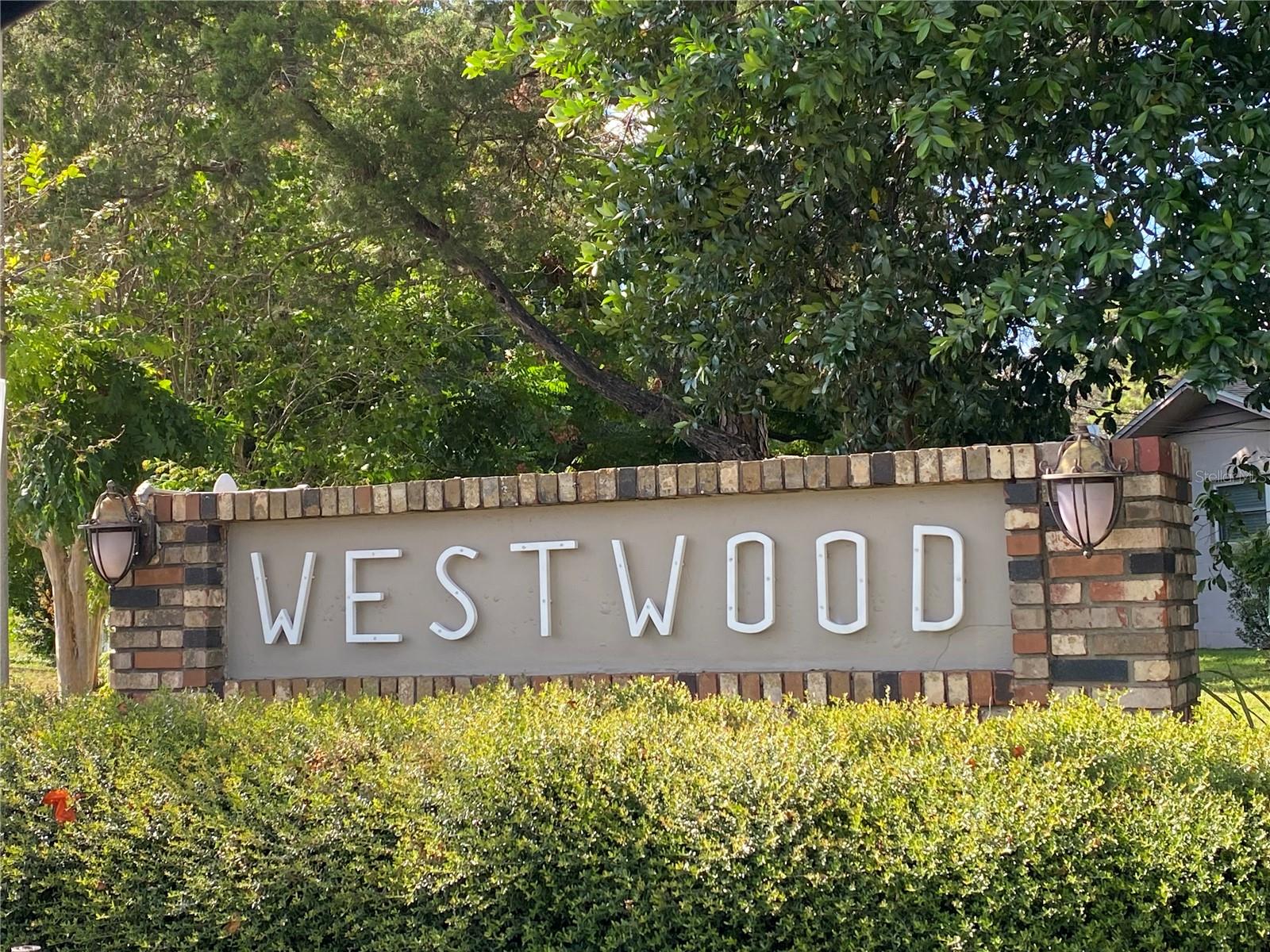 WESTWOOD HEIGHTS 2ND ADD - Residential Lease
