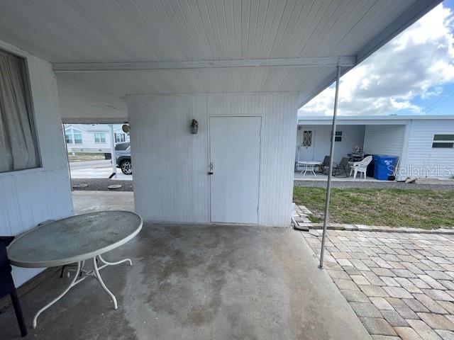 COUNTRY CLUB ESTATES - Residential