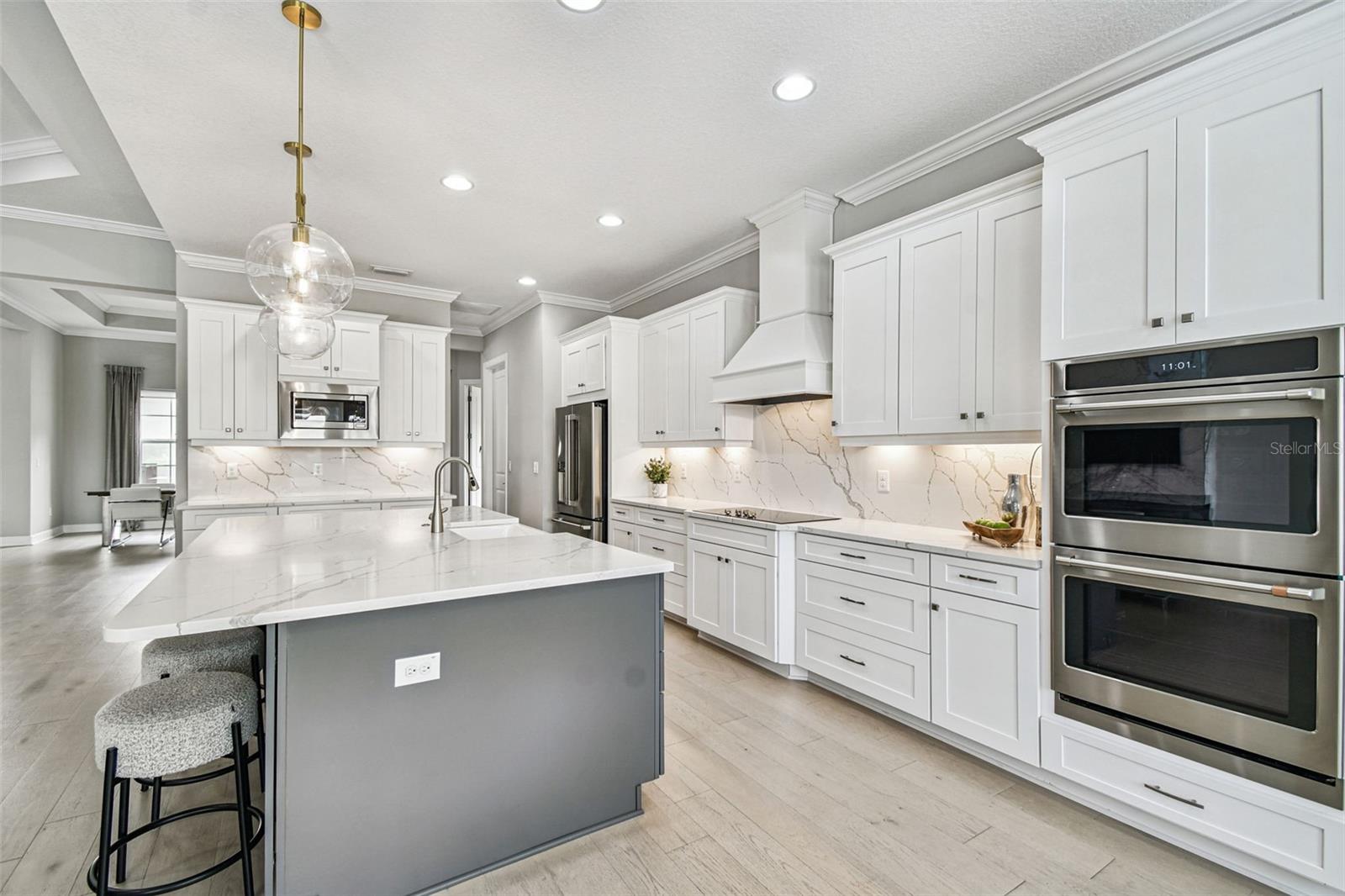 COVE AT ROCKY POINT - Residential