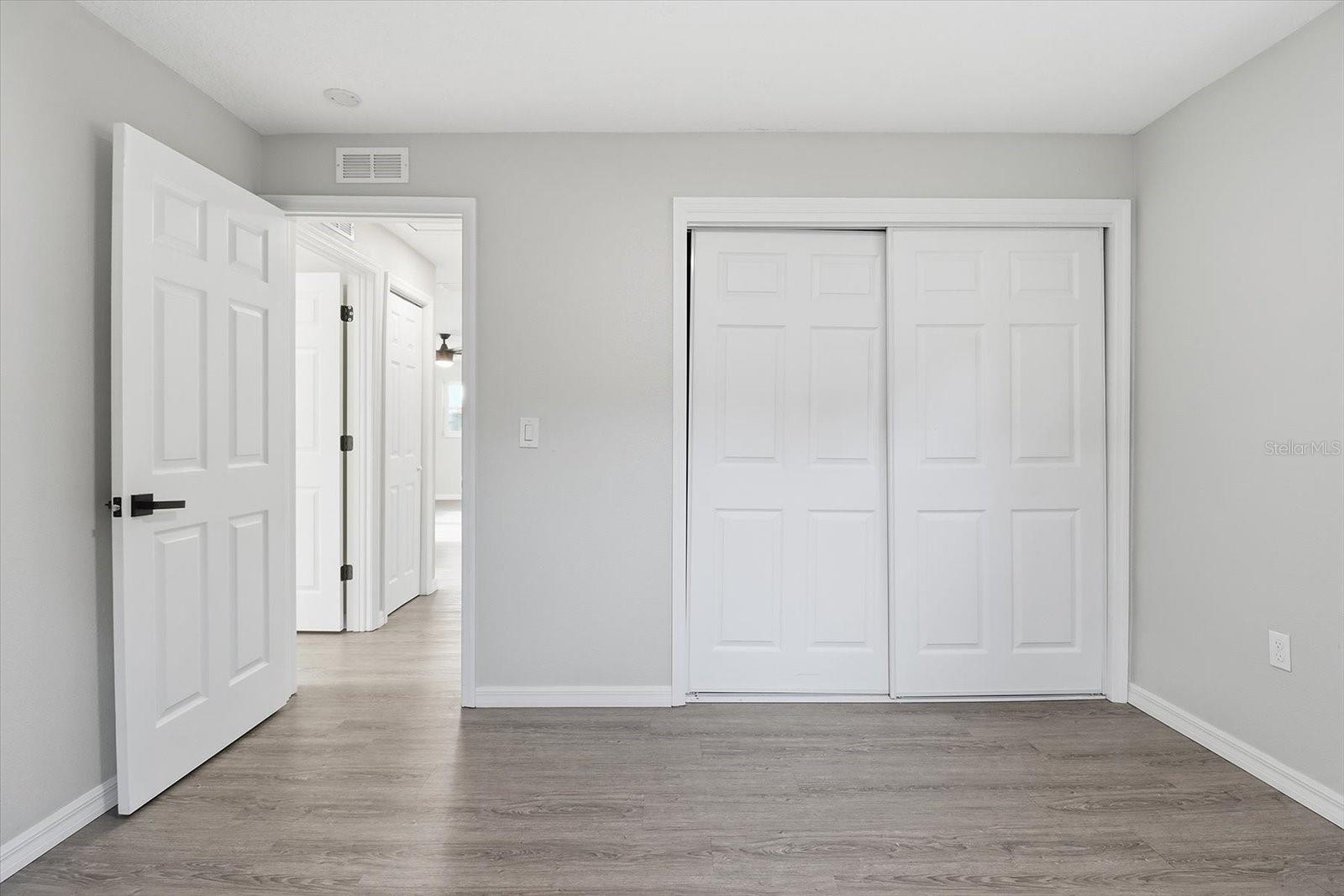 BEVERLY HILLS UNIT 02 - Residential