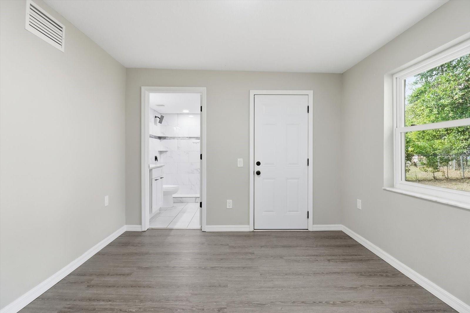 BEVERLY HILLS UNIT 02 - Residential