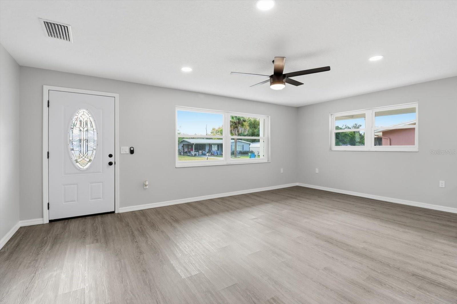 BEVERLY HILLS UNIT 02 - Residential