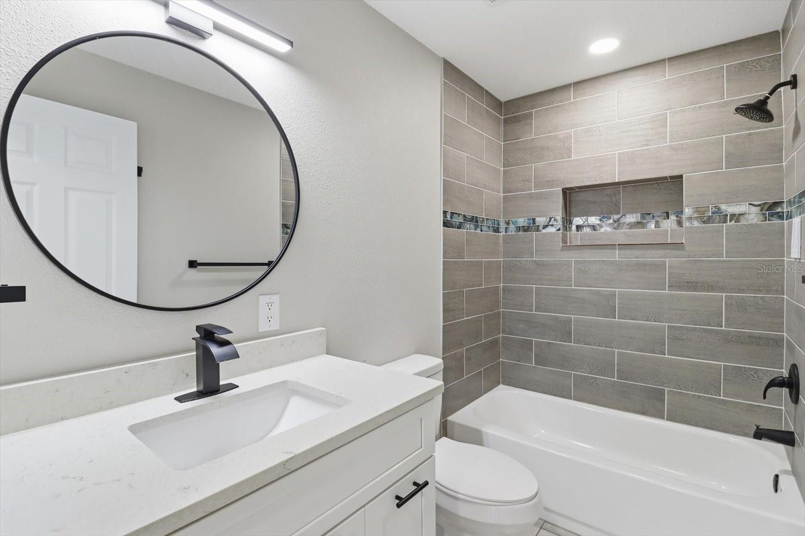 BEVERLY HILLS UNIT 02 - Residential