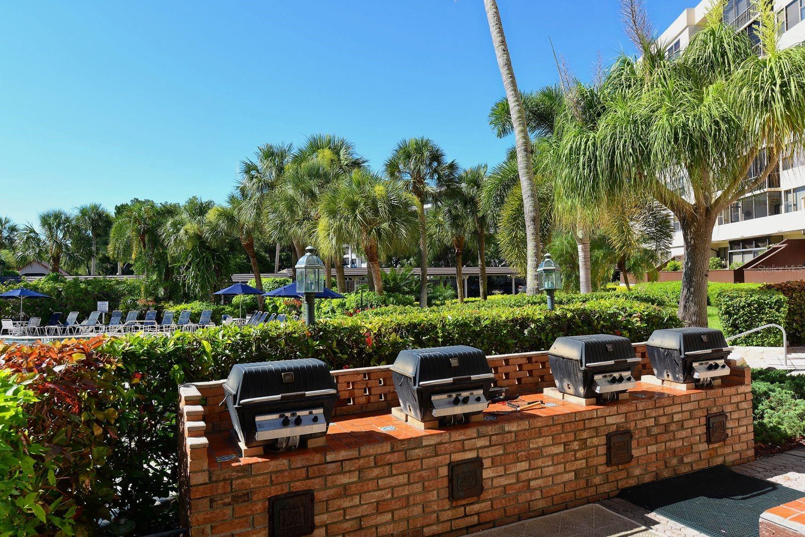 HARBOR TOWERS Y & R - Residential