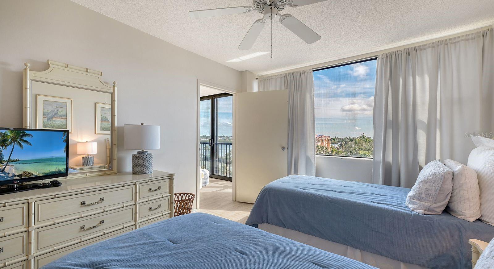 HARBOR TOWERS Y & R - Residential