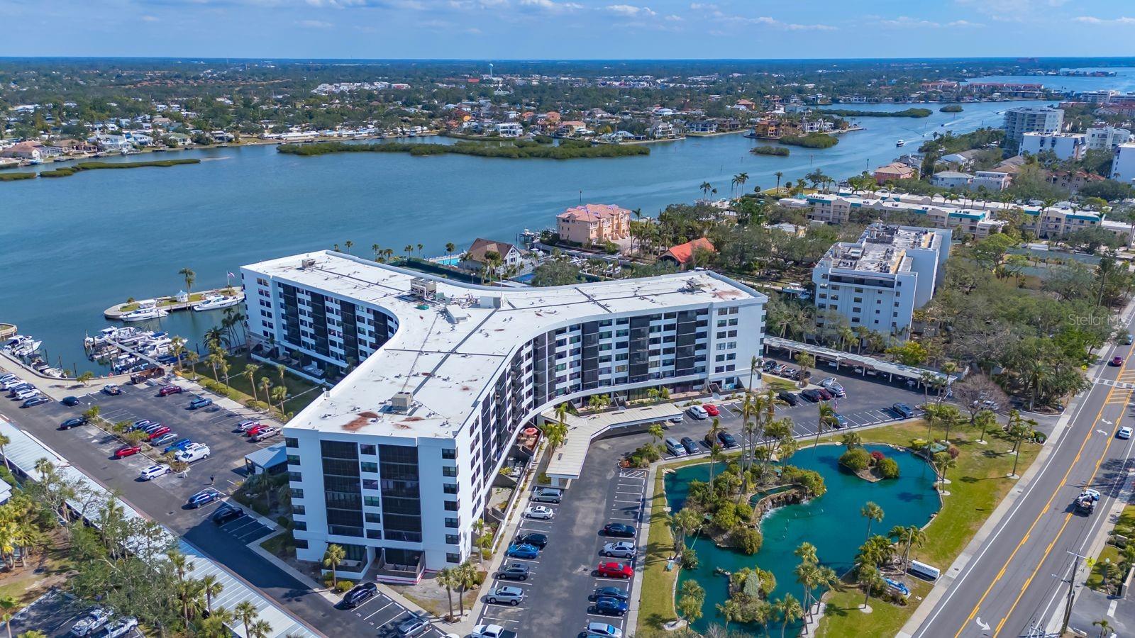 HARBOR TOWERS Y & R - Residential