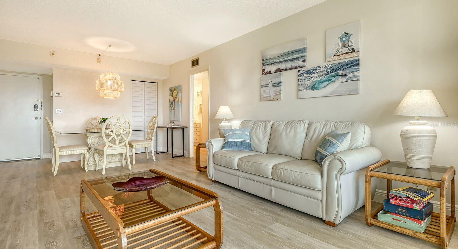 HARBOR TOWERS Y & R - Residential