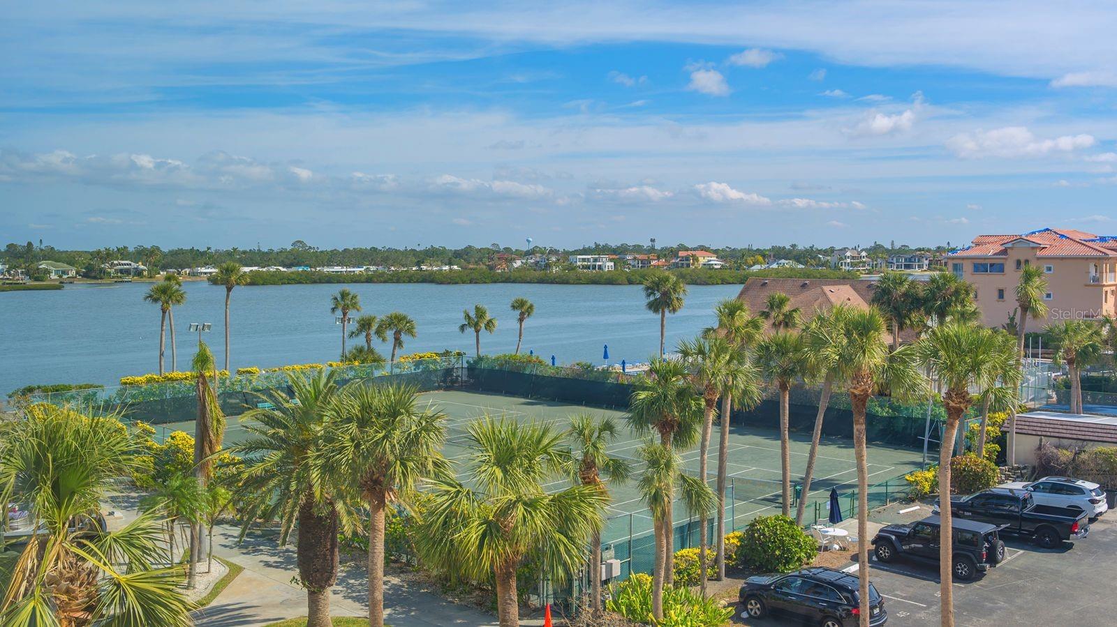 HARBOR TOWERS Y & R - Residential