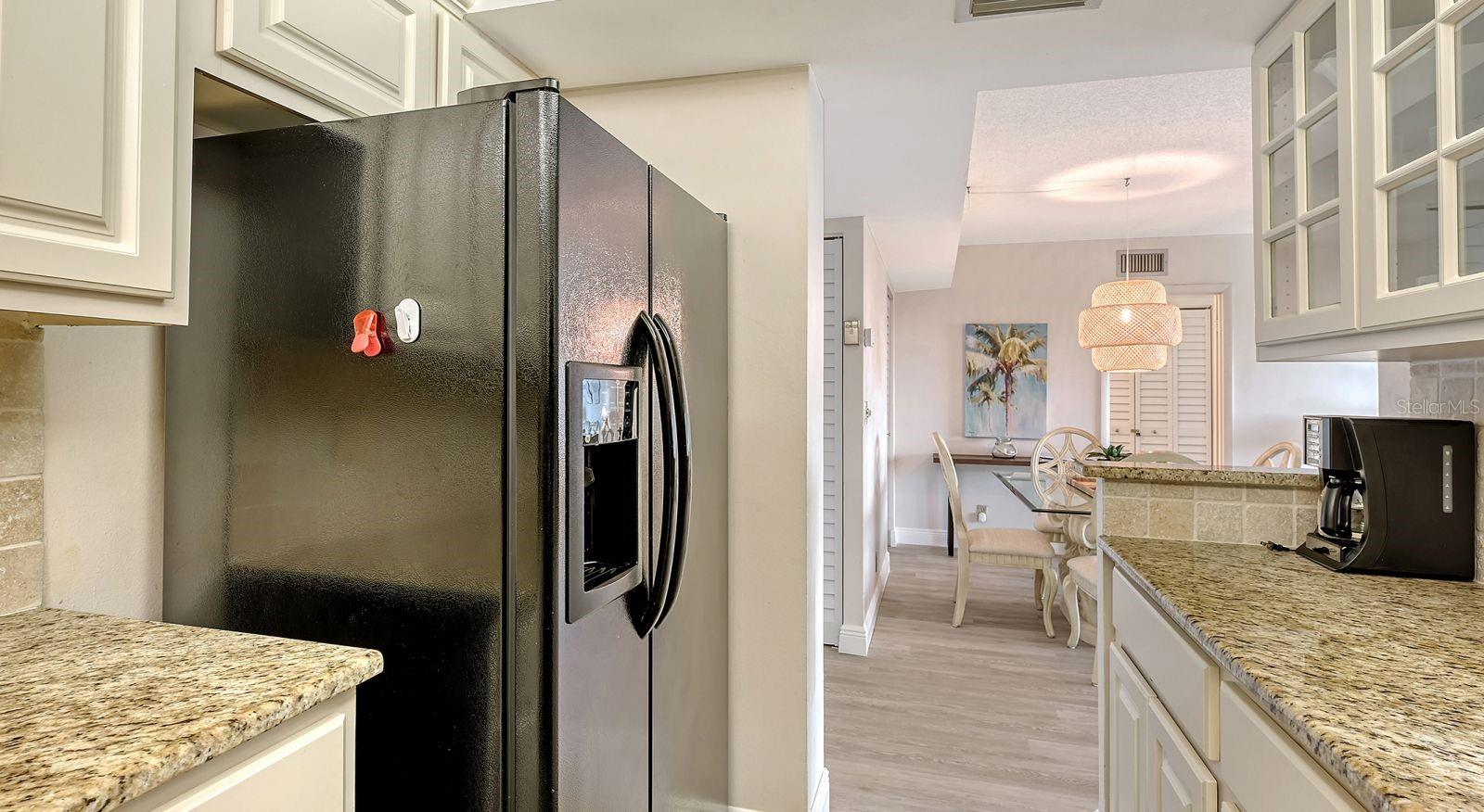 HARBOR TOWERS Y & R - Residential