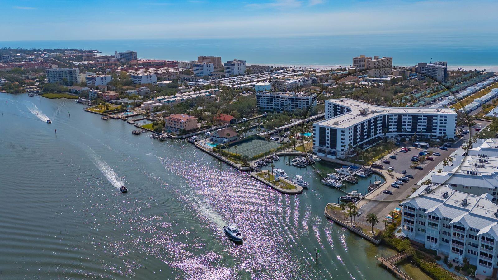 HARBOR TOWERS Y & R - Residential