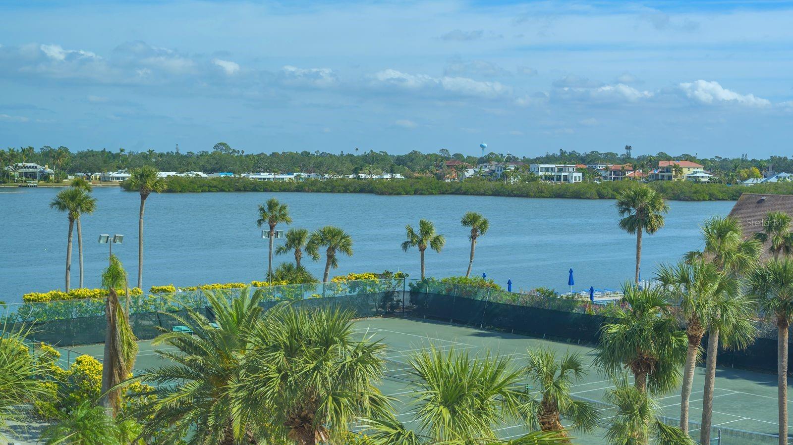 HARBOR TOWERS Y & R - Residential