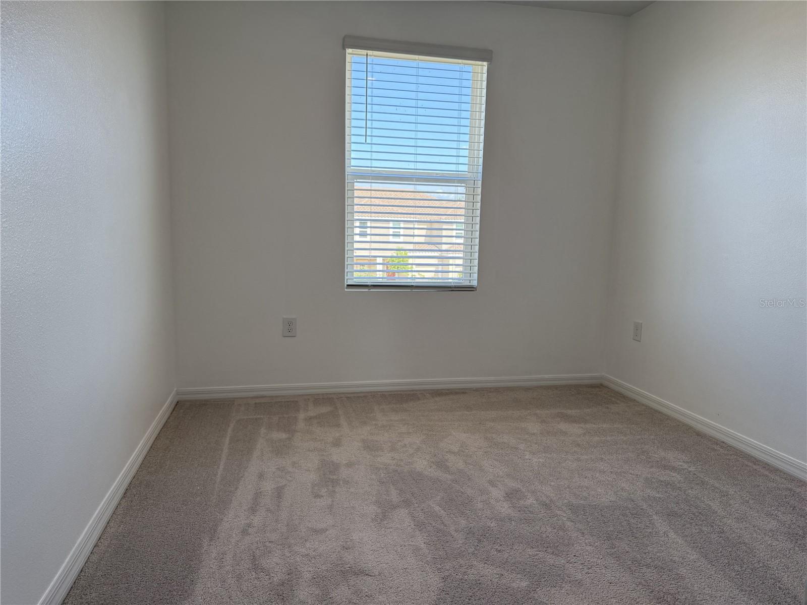 THE TOWNHOMES AT BELLALAGO - Residential Lease