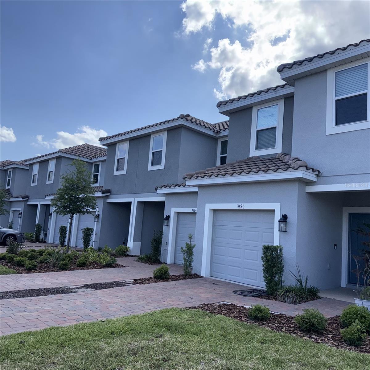 THE TOWNHOMES AT BELLALAGO - Residential Lease