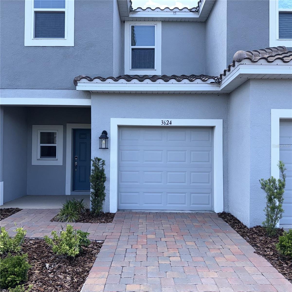 THE TOWNHOMES AT BELLALAGO - Residential Lease