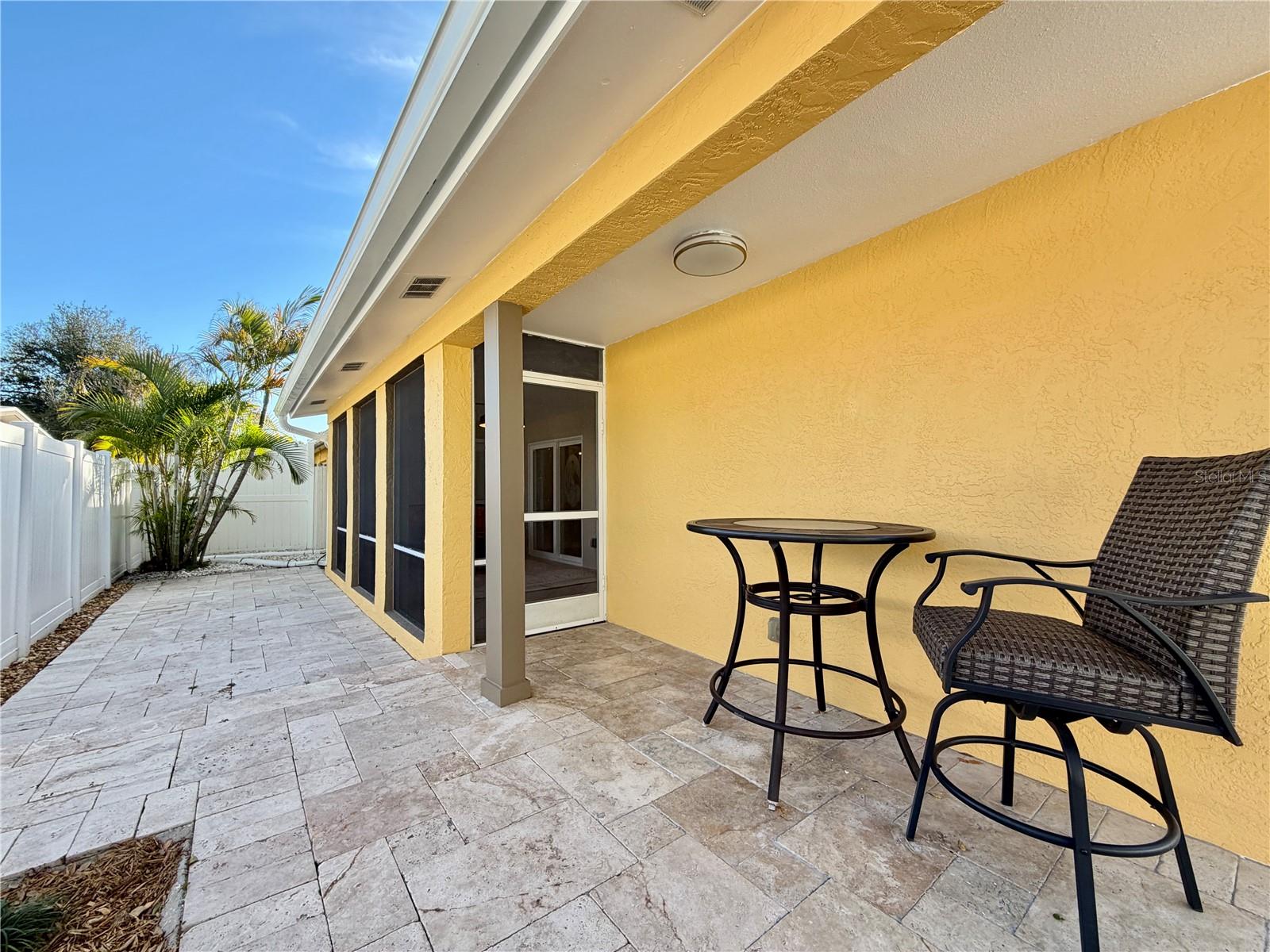 PASADENA VISTA - Residential Lease