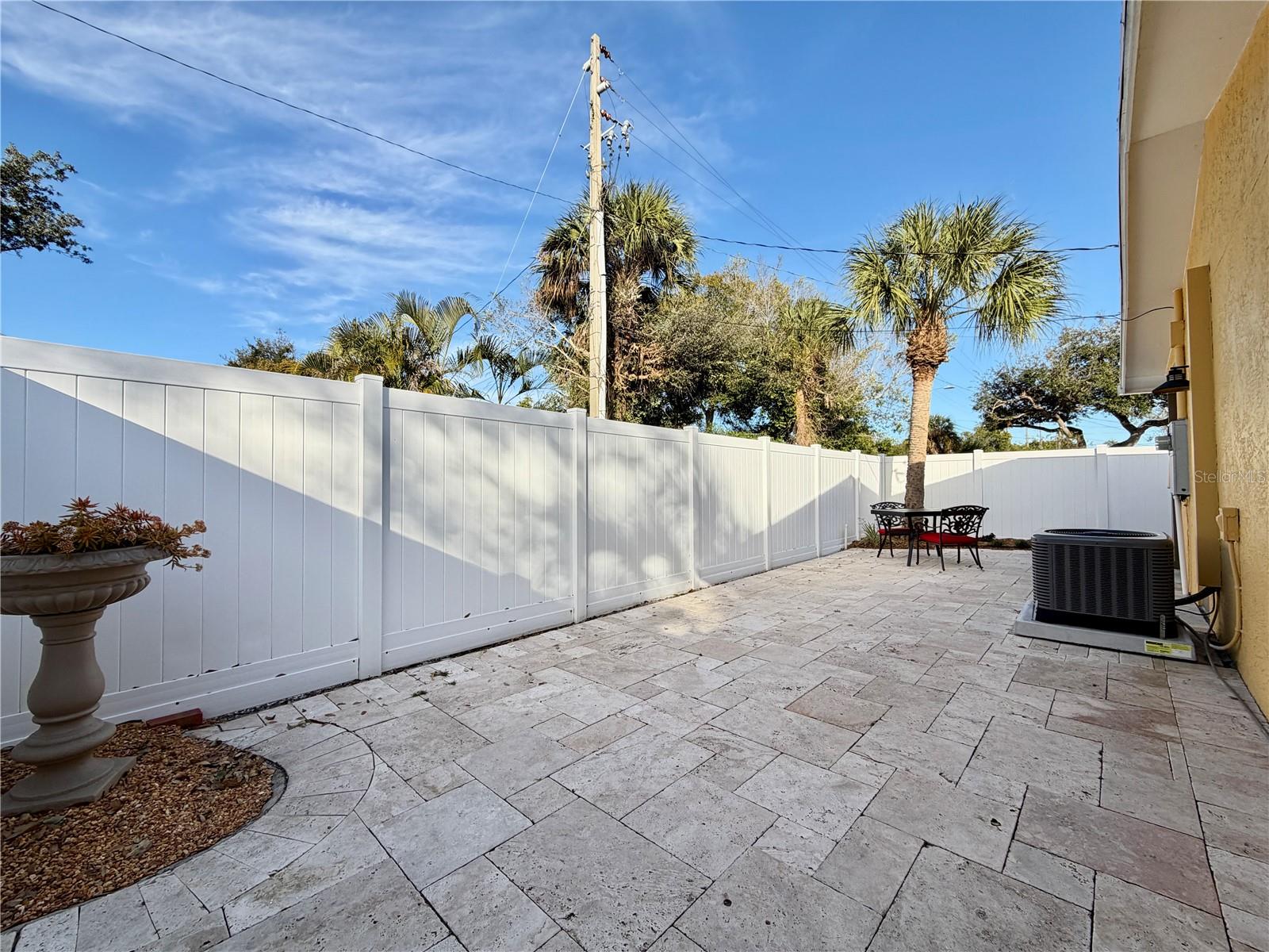 PASADENA VISTA - Residential Lease