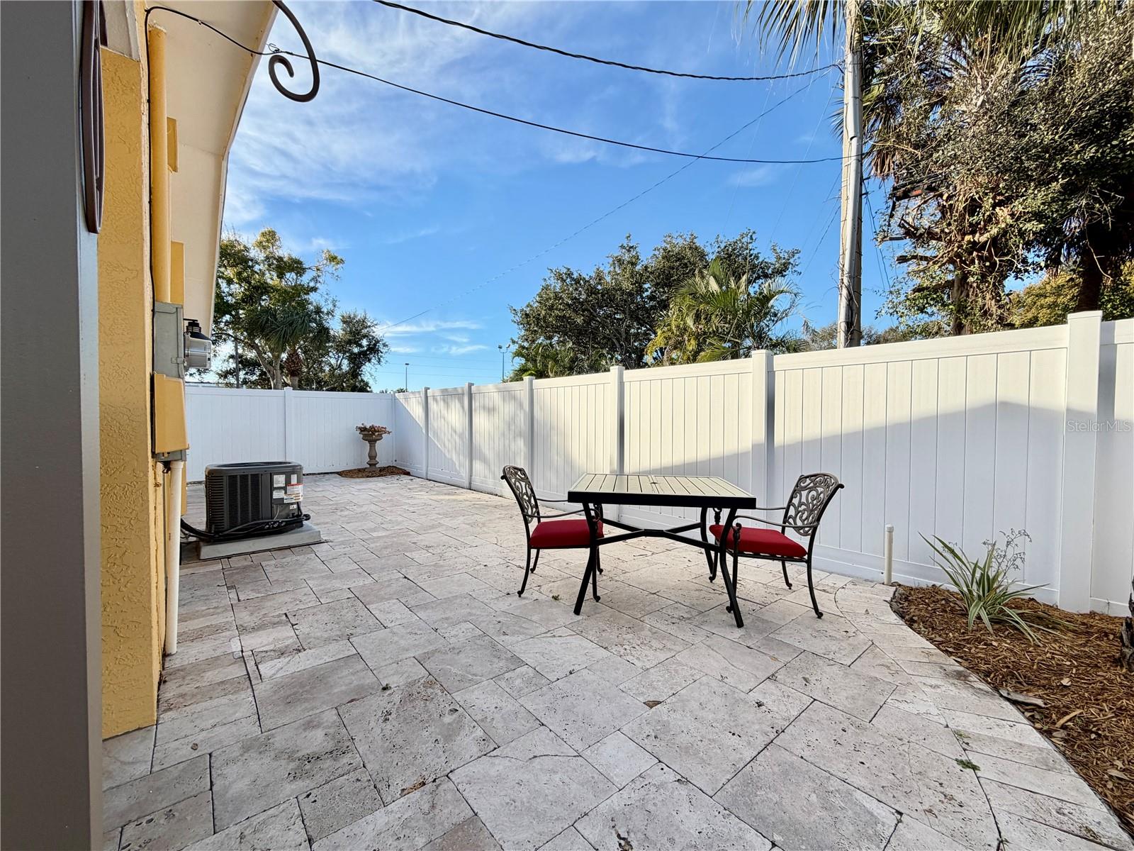 PASADENA VISTA - Residential Lease