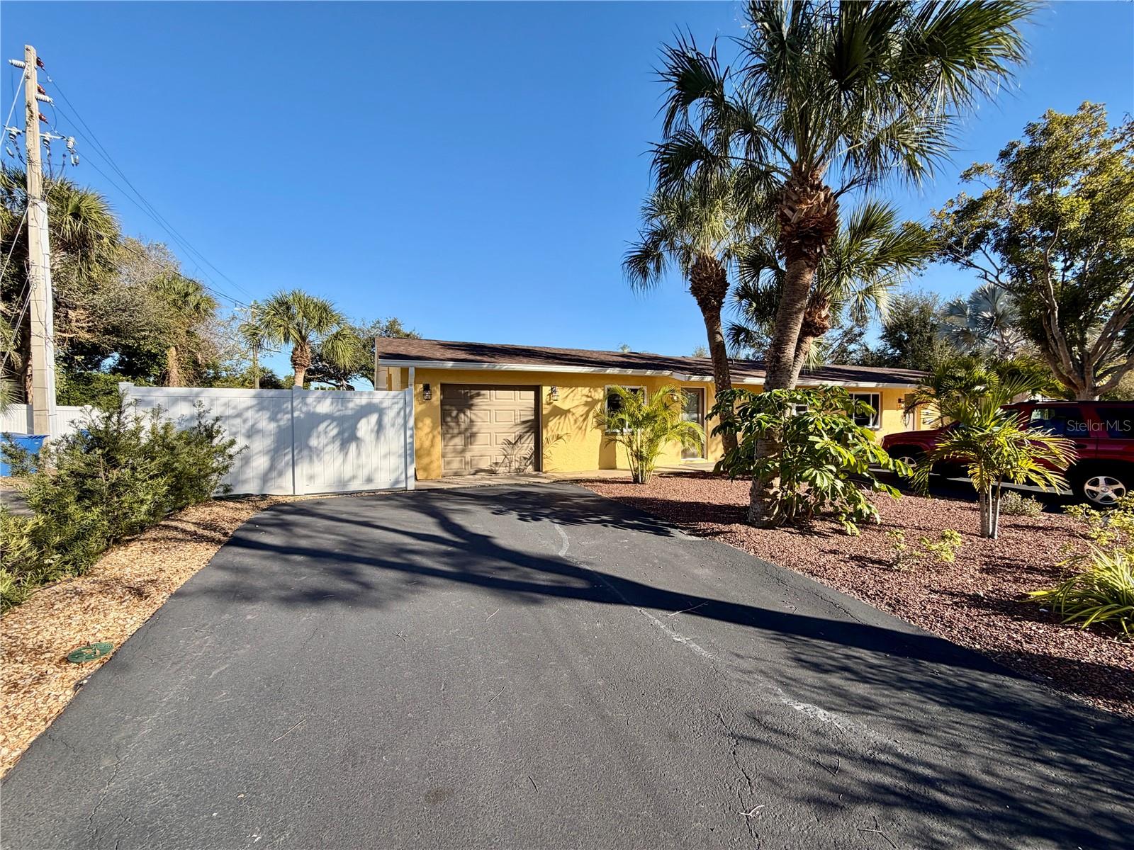 PASADENA VISTA - Residential Lease