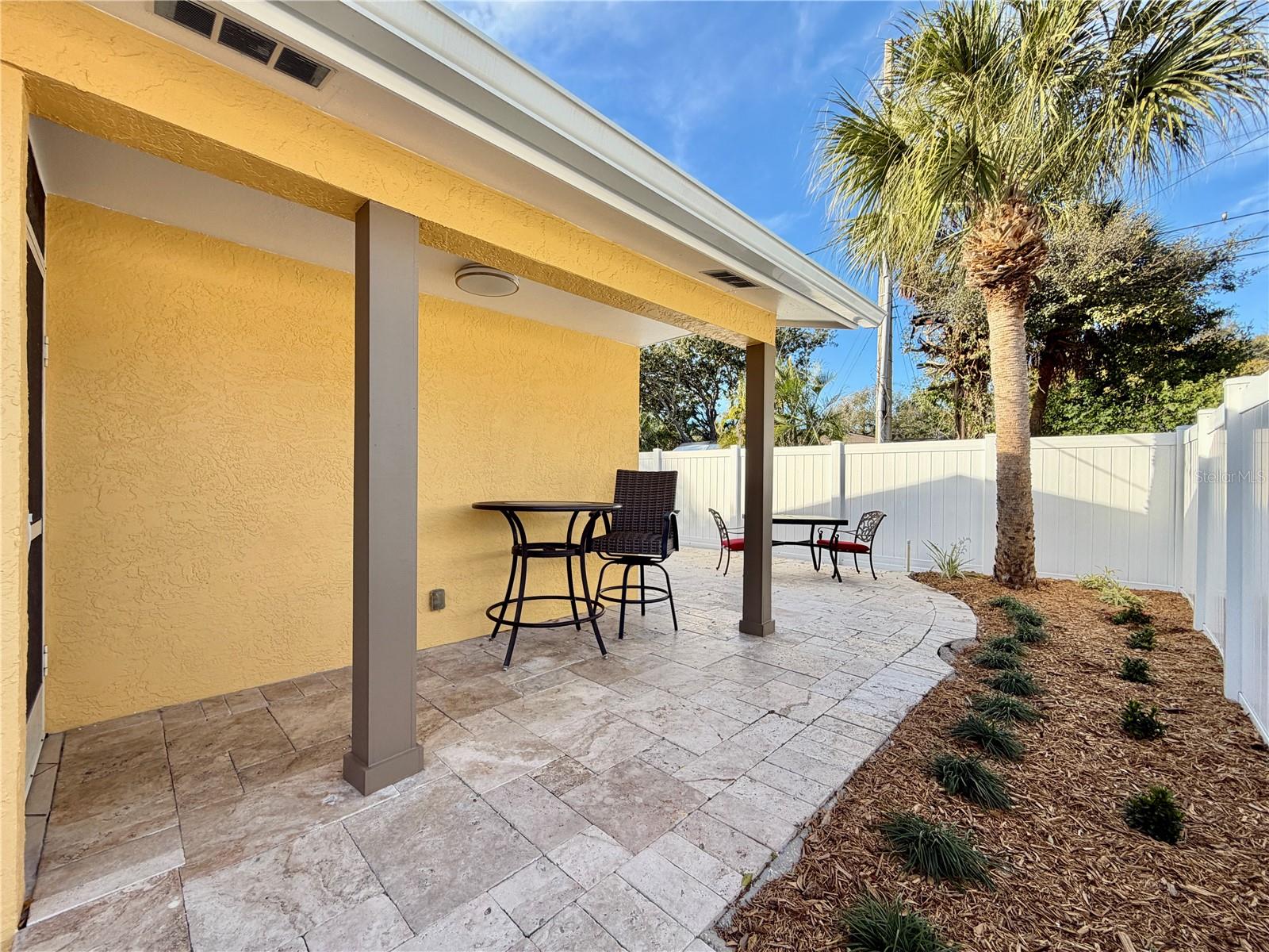 PASADENA VISTA - Residential Lease