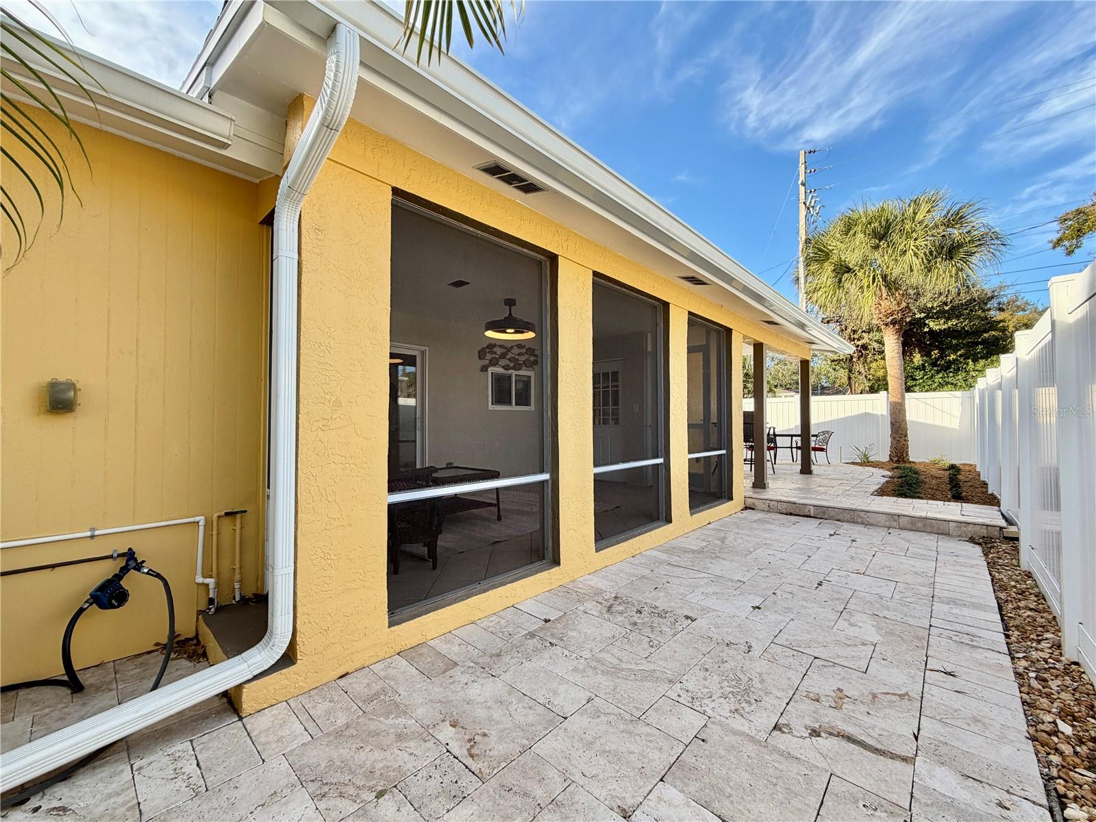 PASADENA VISTA - Residential Lease