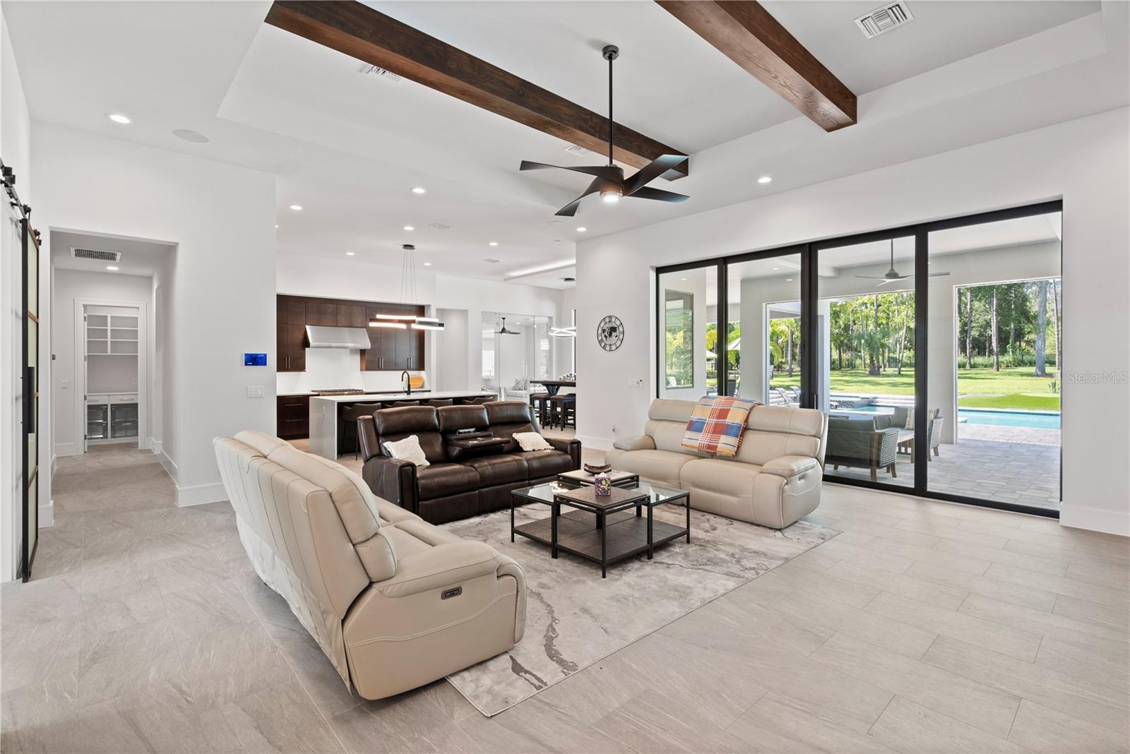 15634 PENDIO DRIVE