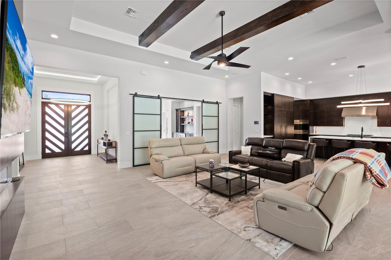 15634 PENDIO DRIVE